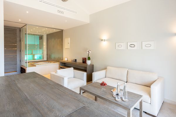 Photo of Deluxe Suite