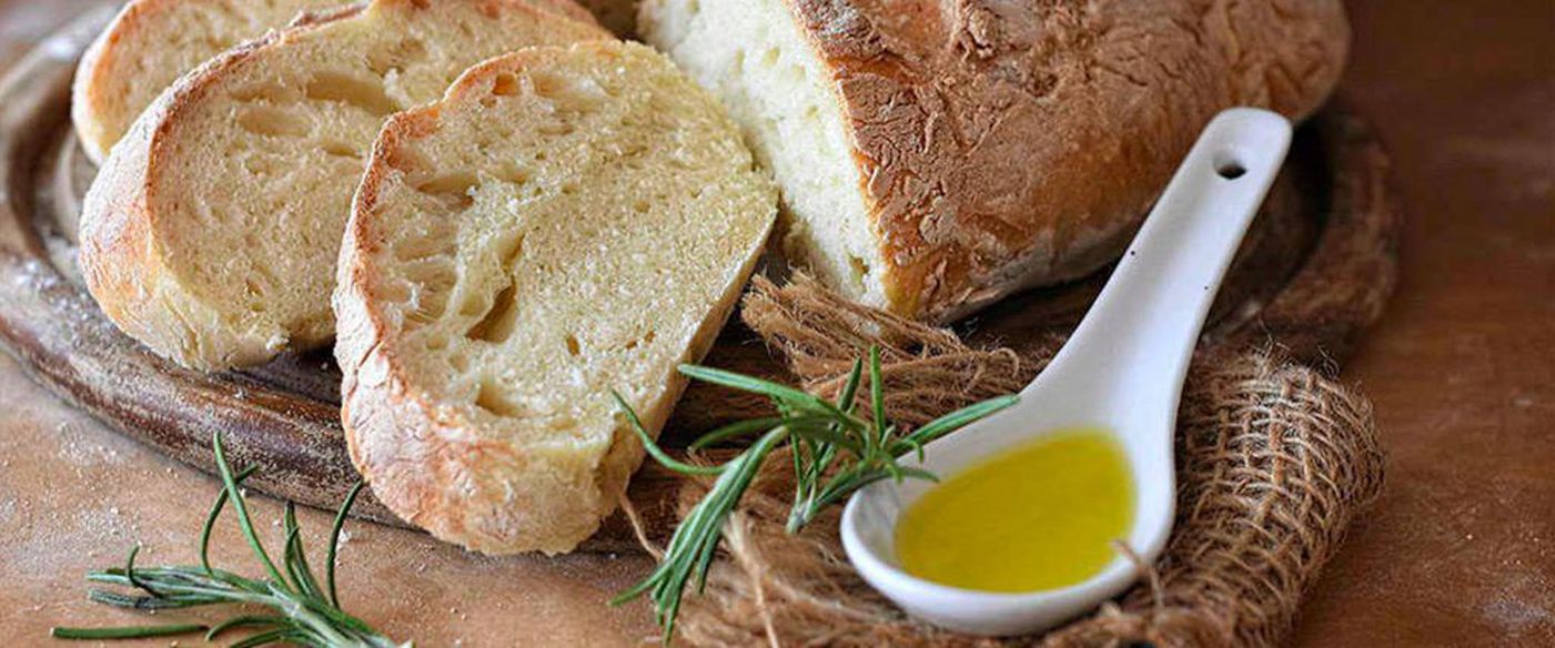 Olive oil tasting in Mendoza, Argentina with bread