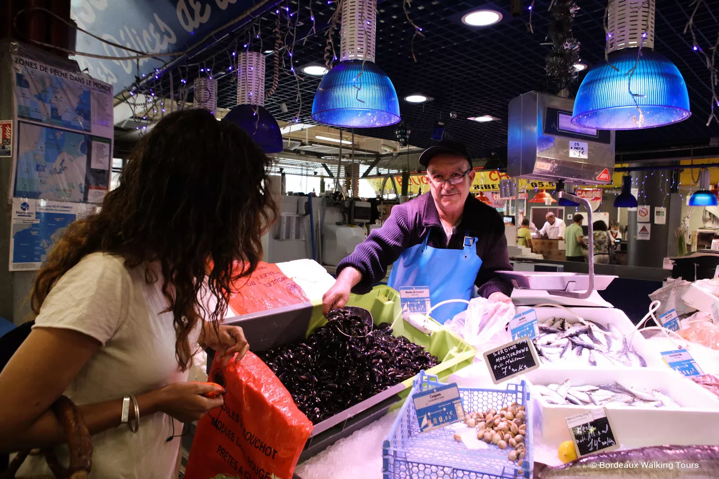 Private gourmet tour of Bordeaux Farmer's Market